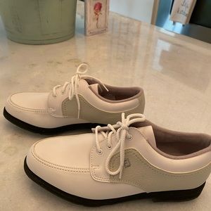 Golf shoes by FootJoyGreenJoys 7
